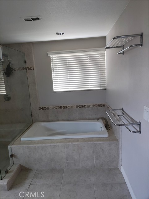 19325 Tomlee Avenue, Torrance CA: https://media.crmls.org/medias/2e17933d-fcb4-4fe8-b215-9eee1cf6d7e4.jpg