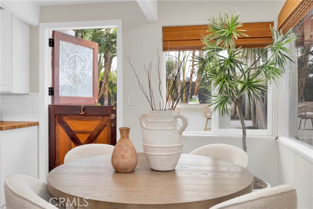 9 W Avenida Cornelio, San Clemente CA: https://media.crmls.org/medias/2e18a1c0-cf9b-46db-a05c-e8fb2362bee4.jpg