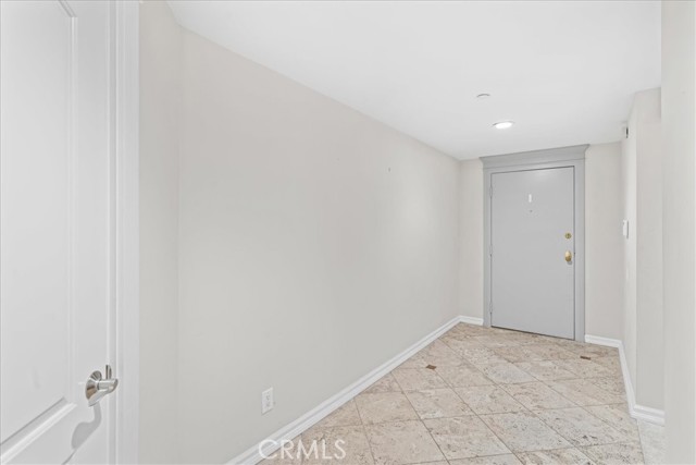 Detail Gallery Image 19 of 41 For 512 Esplanade #103,  Redondo Beach,  CA 90277 - 2 Beds | 2 Baths