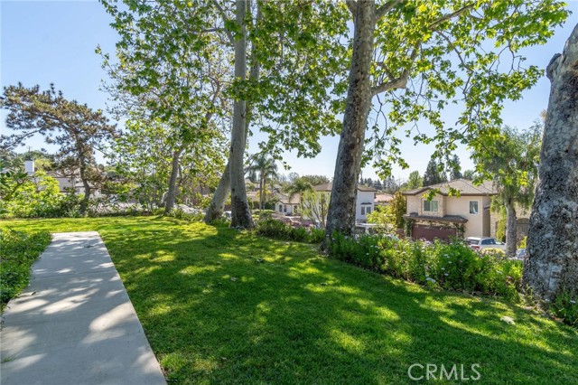 Detail Gallery Image 4 of 39 For 18911 Hideaway Dr, Yorba Linda,  CA 92886 - 4 Beds | 2 Baths