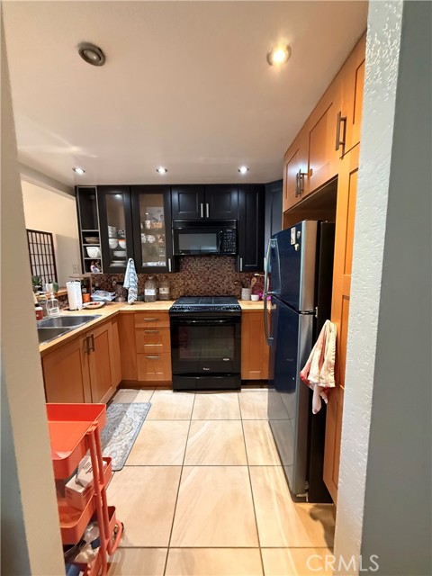 Detail Gallery Image 4 of 5 For 1432 Brett Pl #77,  San Pedro,  CA 90732 - 1 Beds | 1 Baths