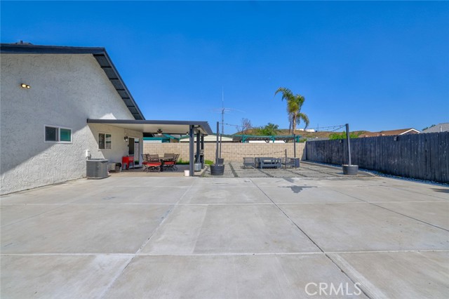 Detail Gallery Image 22 of 24 For 10514 Rouselle Dr, Jurupa Valley,  CA 91752 - 3 Beds | 2 Baths