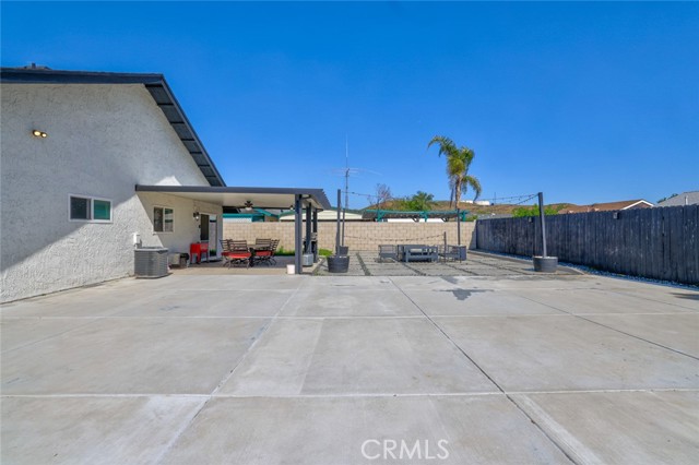 Detail Gallery Image 22 of 24 For 10514 Rouselle Dr, Jurupa Valley,  CA 91752 - 3 Beds | 2 Baths