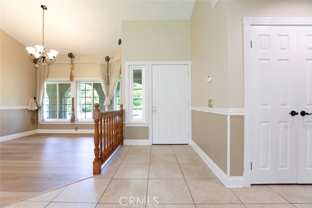 Detail Gallery Image 7 of 51 For 10928 Meseta Ave, Shadow Hills,  CA 91040 - 4 Beds | 3 Baths