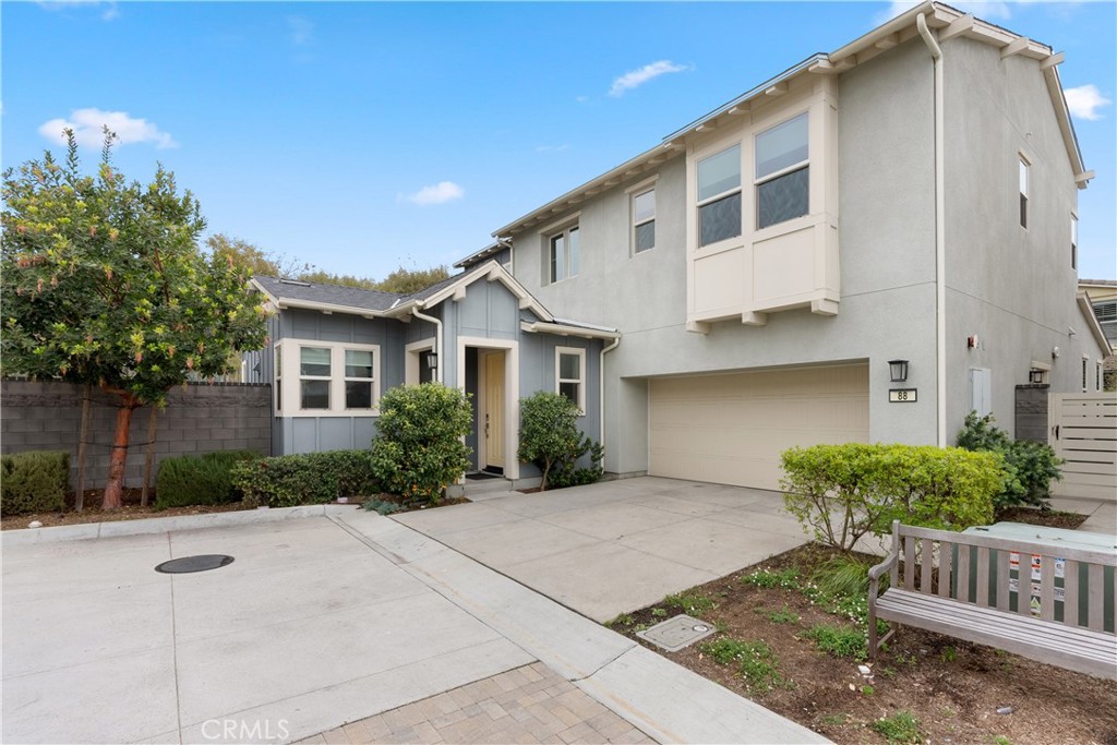 88 Alienta Lane