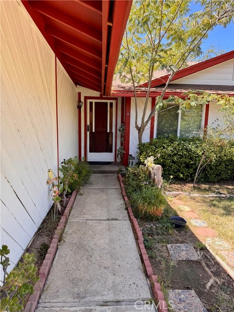 Detail Gallery Image 2 of 10 For 13093 Princess Ln, Moreno Valley,  CA 92553 - 3 Beds | 2 Baths
