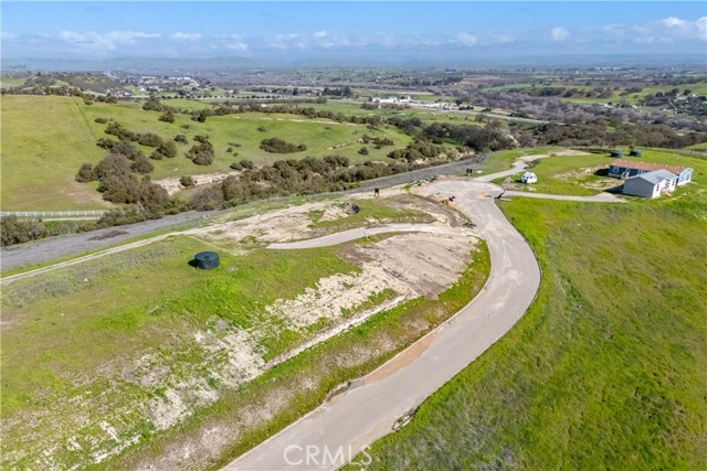 Detail Gallery Image 10 of 14 For 310 Camino Vista Cielo, Paso Robles,  CA 93446 - – Beds | – Baths