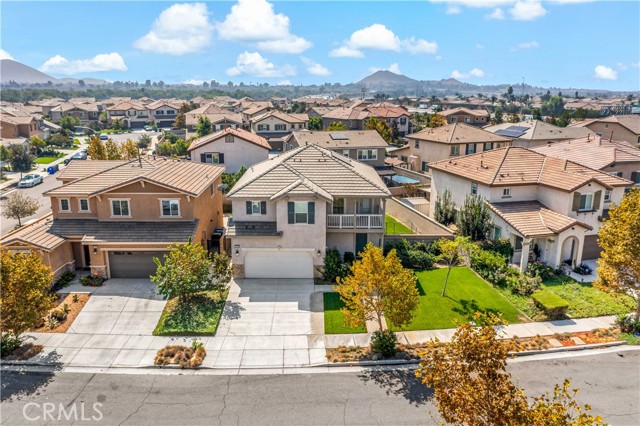 Detail Gallery Image 1 of 44 For 12143 Rhone Ct, Jurupa Valley,  CA 91752 - 4 Beds | 2/1 Baths