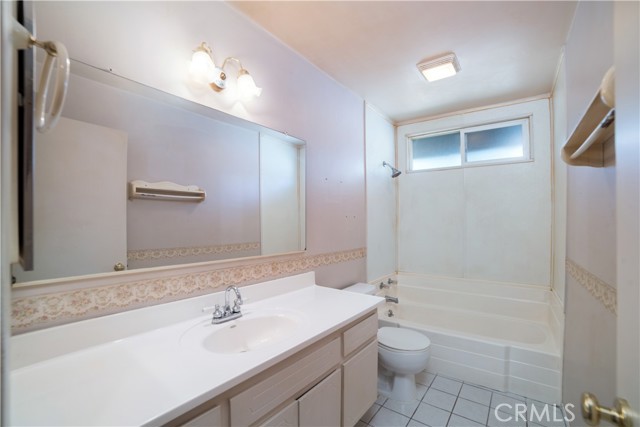 Detail Gallery Image 10 of 13 For 1220 E Bell Ave 43a,  Anaheim,  CA 92805 - 3 Beds | 2 Baths