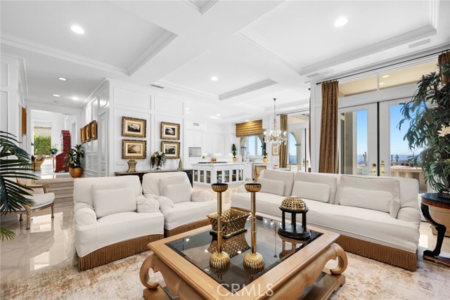 7 Vista Luci, Newport Coast CA: https://media.crmls.org/medias/2e1c1808-529c-413d-8ec8-f29d7cfb7c99.jpg