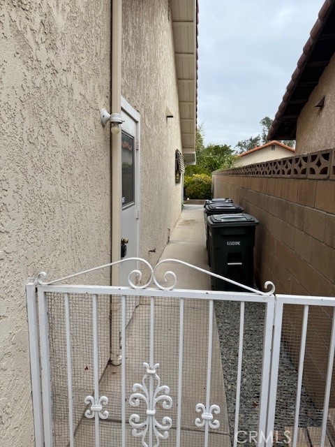 2186 Redwood Drive, Hemet CA: https://media.crmls.org/medias/2e1d027d-9d32-4d2a-b4e6-1d27225dec84.jpg