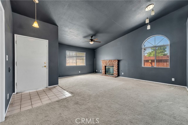 Detail Gallery Image 4 of 17 For 3101 Echo Dr, Rosamond,  CA 93560 - 4 Beds | 2 Baths