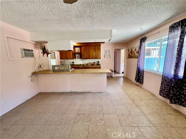 728 Monterey Trail, Frazier Park CA: https://media.crmls.org/medias/2e1d87c3-4a50-492c-9f2d-851d048d0ecf.jpg