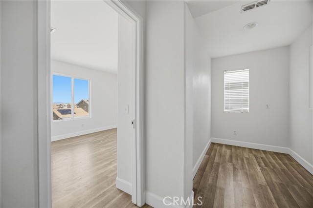 Detail Gallery Image 14 of 31 For 13184 Mammoth, Hesperia,  CA 92344 - 6 Beds | 3/1 Baths