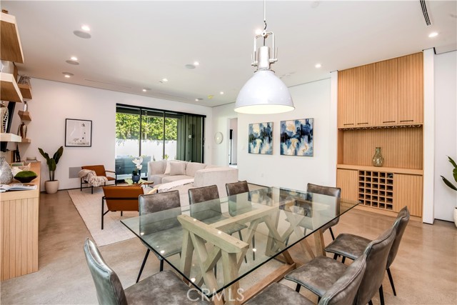 Detail Gallery Image 16 of 47 For 4734 Tobias Ave, Sherman Oaks,  CA 91403 - 4 Beds | 4/1 Baths