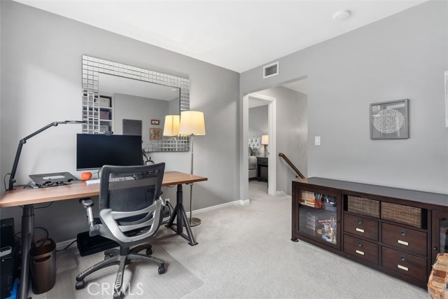 14801 Mayten Avenue, Irvine CA: https://media.crmls.org/medias/2e1ffd6e-e68a-4bdc-8f63-4585f76822e1.jpg