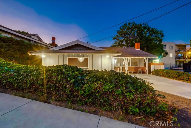 1522 W 1st Street, San Pedro CA: https://media.crmls.org/medias/2e207a11-90c1-46d7-a403-d1ababfbca89.jpg