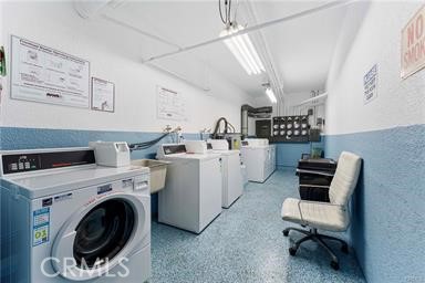 https://media.crmls.org/medias/2e20cfce-0a5b-45ce-b1a6-723d4db6e614.jpg?preset=X-Large