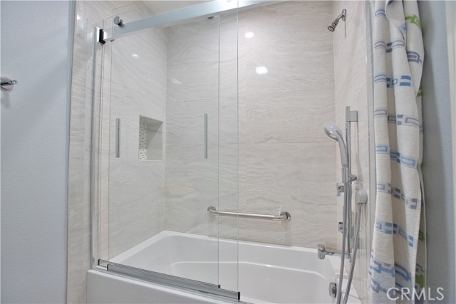 12400 MONTECITO Road, Seal Beach CA: https://media.crmls.org/medias/2e20f0d5-d6f2-4a8a-b6a7-12176a0884d9.jpg