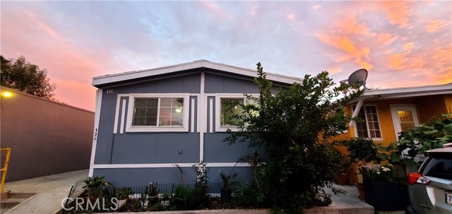 7650 BALBOA Boulevard, 126 photo 2
