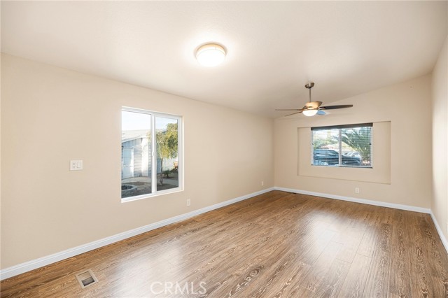 Detail Gallery Image 12 of 34 For 22615 via Santana, Nuevo,  CA 92567 - 3 Beds | 2 Baths