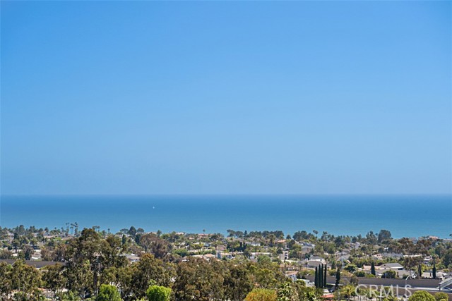 Detail Gallery Image 1 of 54 For 4021 via Manzana, San Clemente,  CA 92673 - 4 Beds | 2/1 Baths