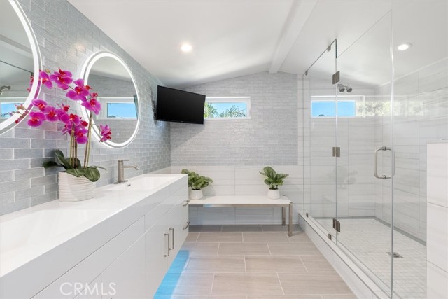 Detail Gallery Image 26 of 34 For 2774 Sawtelle Bld, Los Angeles,  CA 90064 - 3 Beds | 3 Baths