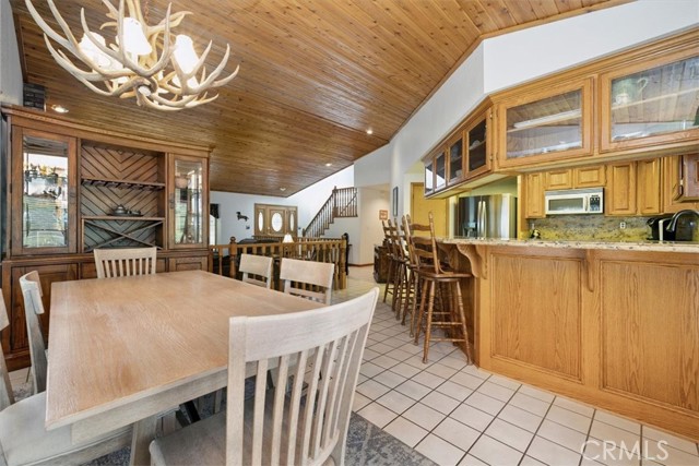 42784 Edelweiss Drive, Big Bear Lake CA: https://media.crmls.org/medias/2e24675b-754e-4d87-99db-6ee79d7ccb6c.jpg