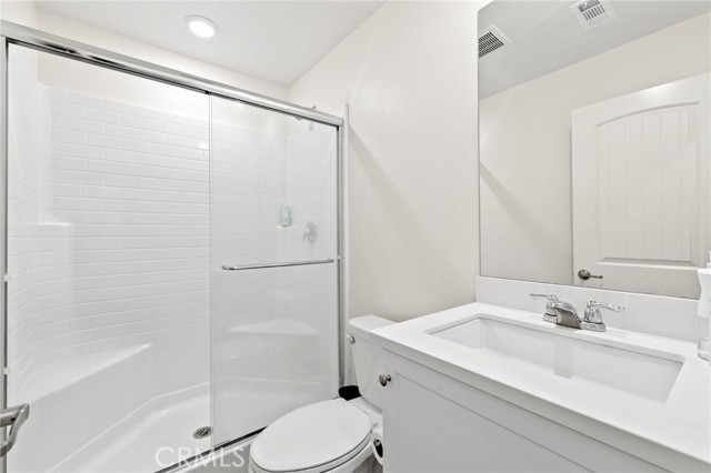 Detail Gallery Image 17 of 35 For 16746 Stags Leap, Fontana,  CA 92336 - 4 Beds | 3 Baths