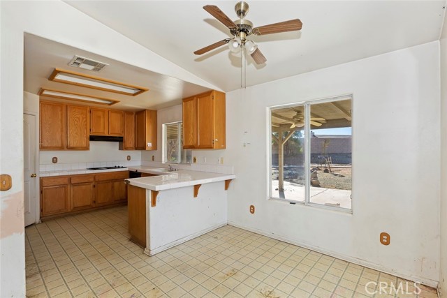 Detail Gallery Image 8 of 24 For 12350 Sedona Rd, Apple Valley,  CA 92308 - 3 Beds | 2 Baths