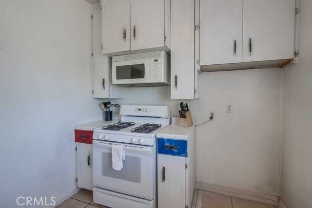 327 S 35th Street, San Diego CA: https://media.crmls.org/medias/2e250ac5-7b3f-465b-89a8-b7742e295ead.jpg