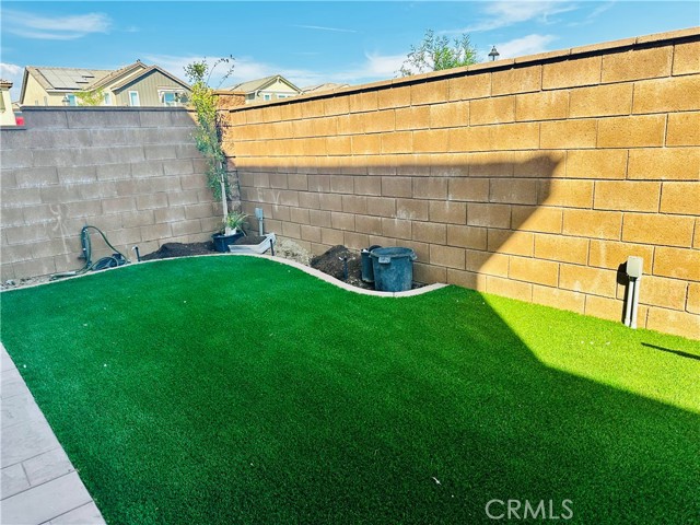 Detail Gallery Image 9 of 44 For 3485 S. Meadowlark Dr, Ontario,  CA 91761 - 4 Beds | 2/1 Baths