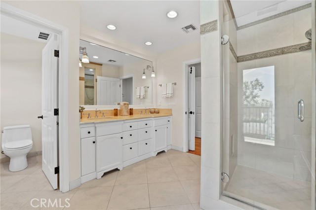 Detail Gallery Image 31 of 72 For 2818 Forrester Dr, Los Angeles,  CA 90064 - 5 Beds | 5 Baths