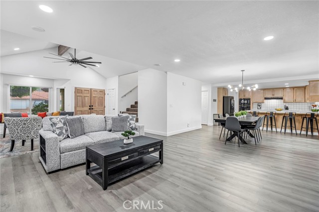 Detail Gallery Image 11 of 38 For 2488 Beechwood, Madera,  CA 93637 - 4 Beds | 3 Baths