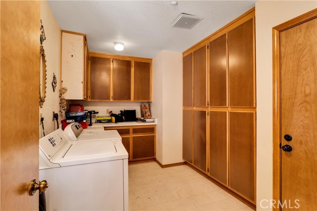 Detail Gallery Image 30 of 75 For 1388 N Jemez Trl, Landers,  CA 92285 - 3 Beds | 3 Baths