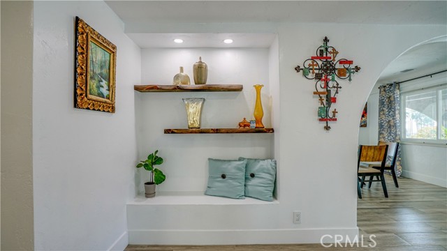 Detail Gallery Image 7 of 64 For 2480 San Mateo Dr, Upland,  CA 91784 - 3 Beds | 2/1 Baths