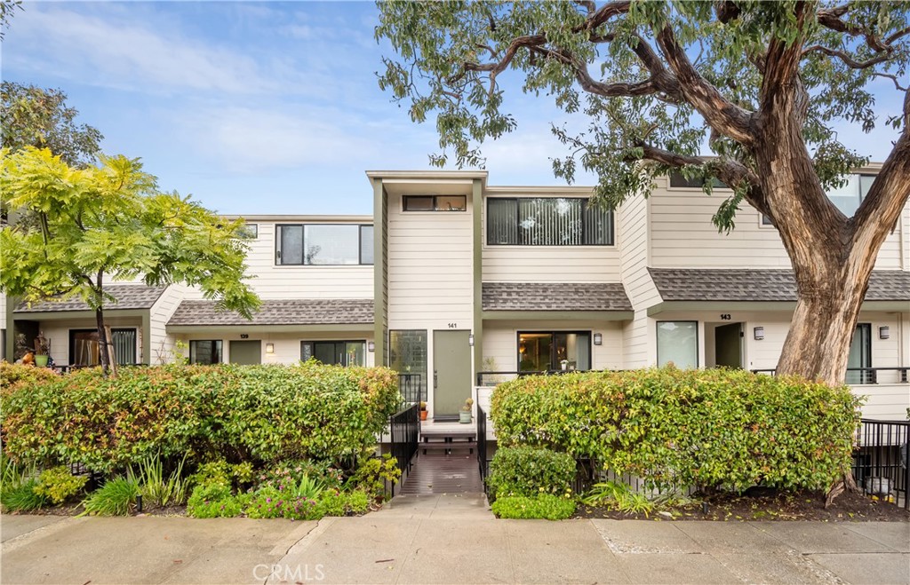 141 Calle Mayor, Redondo Beach, CA 90277