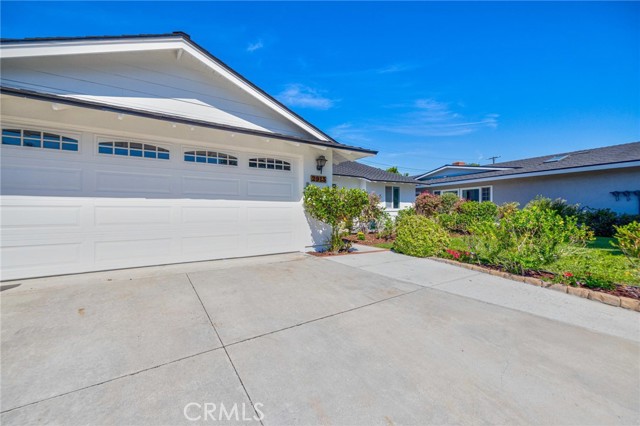 Detail Gallery Image 6 of 56 For 2913 Redwood Ave, Costa Mesa,  CA 92626 - 3 Beds | 2 Baths