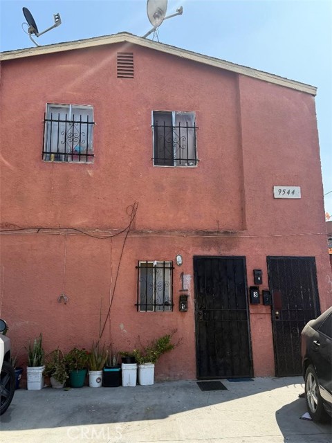 Front Image Thumbnail for CRMB26067536