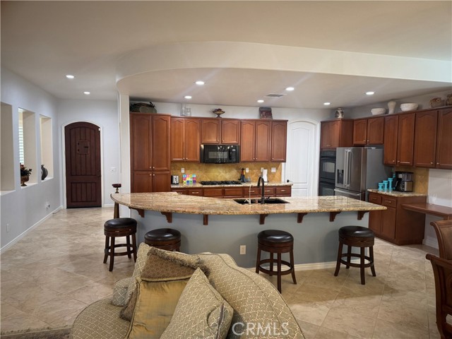 Detail Gallery Image 4 of 20 For 23881 Fawnskin Dr, Corona,  CA 92883 - 3 Beds | 3/1 Baths