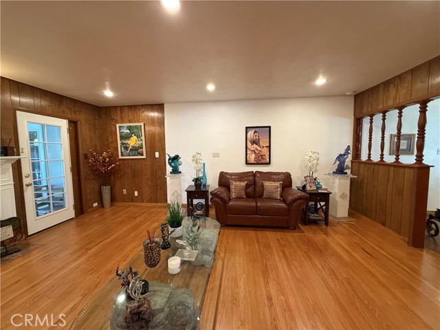 Image 31 of 24 For 12268 Samoline Avenue