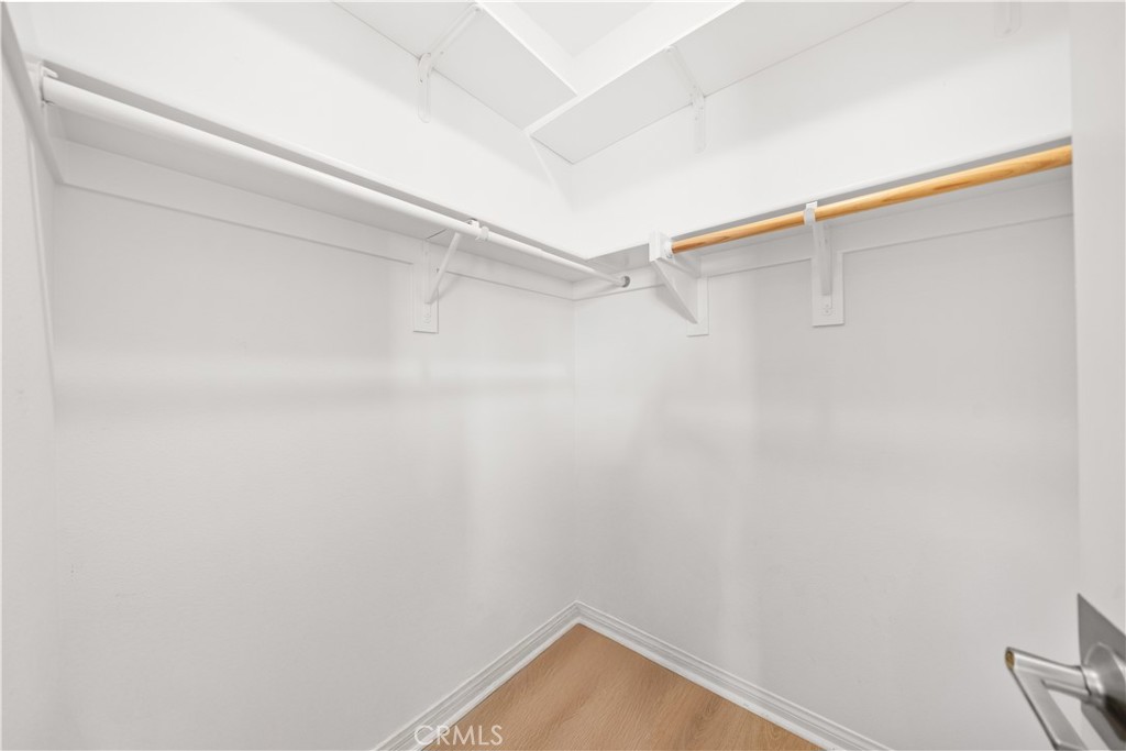 https://media.crmls.org/medias/2e2b6451-6297-406c-bfb4-6d0a434874e3.jpg?preset=X-Large