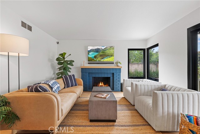 24301 Philemon Drive, Dana Point CA: https://media.crmls.org/medias/2e2ba82b-0f8c-456d-b8eb-ad024e736ffb.jpg