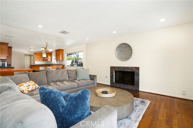 930 Larker Avenue photo 9
