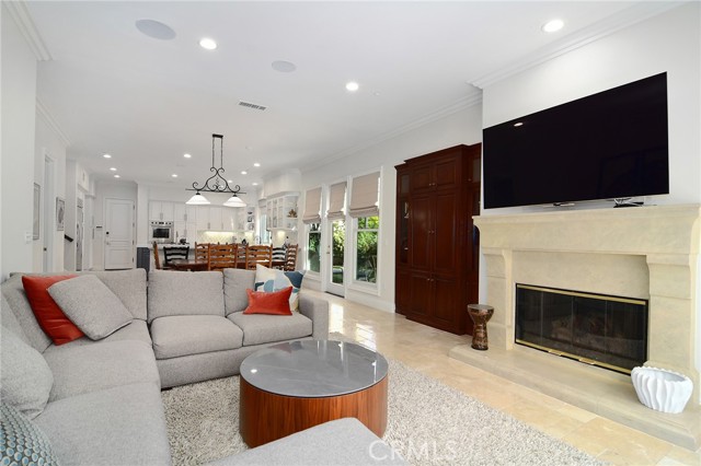 Detail Gallery Image 23 of 59 For 19134 Briarfield Way, Tarzana,  CA 91356 - 6 Beds | 7/1 Baths