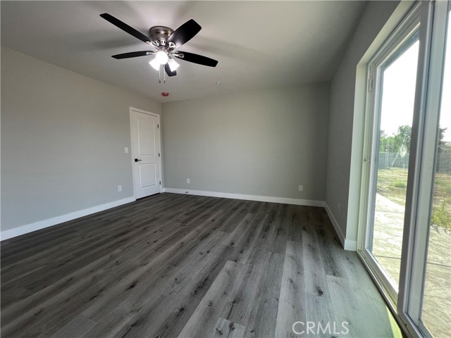 10165 E Avenue S10, Littlerock CA: https://media.crmls.org/medias/2e2d6b9f-42b8-4369-9389-1b7be0a82b6c.jpg