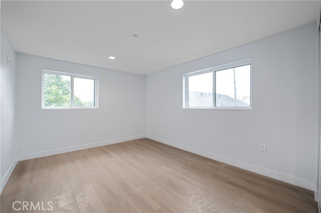 3301 Obama Boulevard, Los Angeles CA: https://media.crmls.org/medias/2e2e603f-6418-4f2a-8b74-e6f63b5734fa.jpg