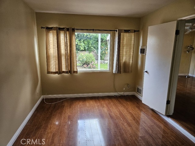 Detail Gallery Image 10 of 20 For 1033 N Lincoln St, Burbank,  CA 91506 - 1 Beds | 1 Baths