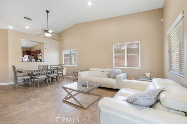 Detail Gallery Image 12 of 46 For 66758 Yucca Dr, Desert Hot Springs,  CA 92240 - 3 Beds | 2 Baths