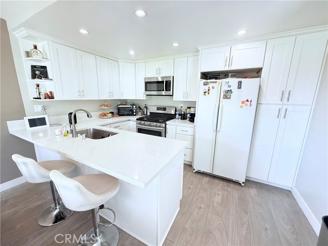 Detail Gallery Image 2 of 23 For 1525 Walnut Leaf Dr #209,  Walnut,  CA 91789 - 2 Beds | 2 Baths